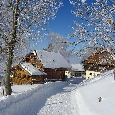 Farm stay Bio- Erlebnis-bauernhof-thonnerhof Aigen im Ennstal